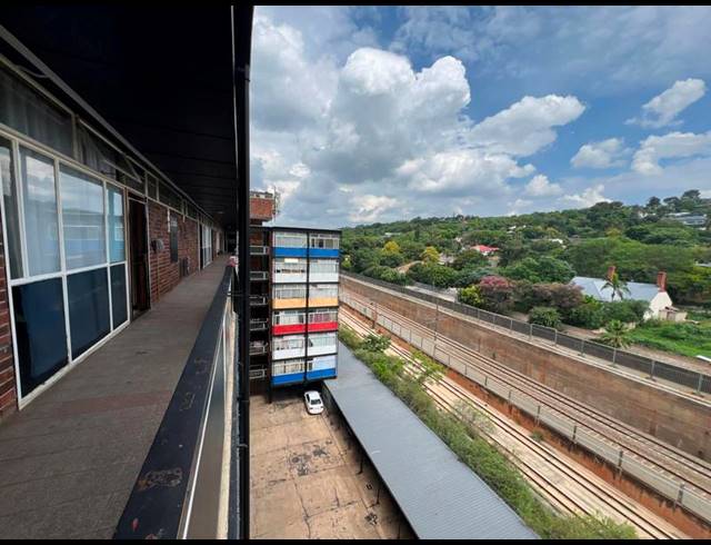 3 BEDROOM APARTMENT FOR SALE IN MUCKLENEUK